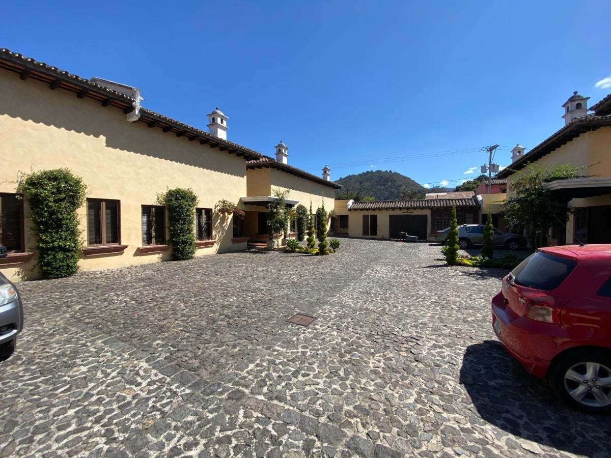 Suite Don Pedro: Hermoso Loft Con Parqueo Gratis! Antigua Exterior foto